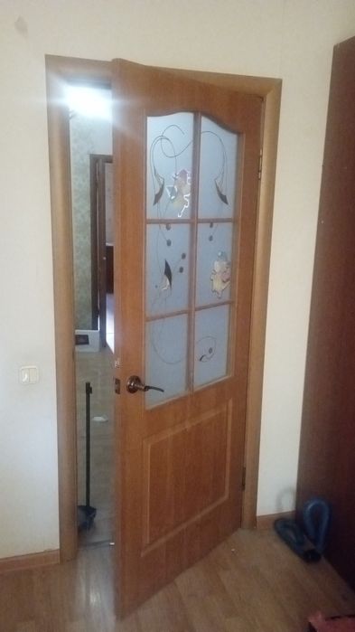 Продам двери и шкафы