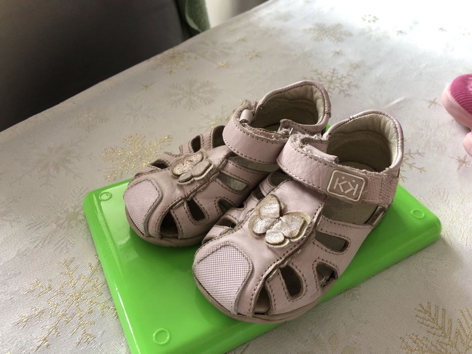 Невероятни бебешки обувки Колев и Колев