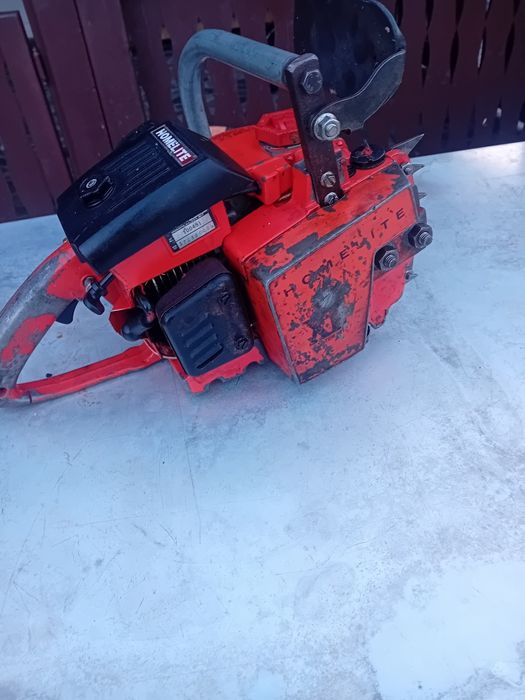 Vând drujba Homelite