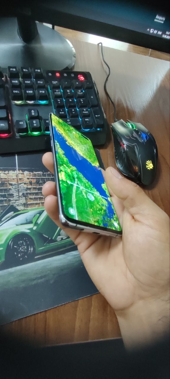 Samsung. S10 5g. 8 ga 256gb idial