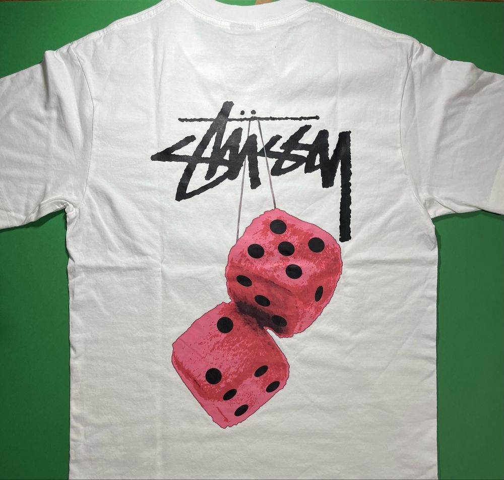 STUSSY чисто нова