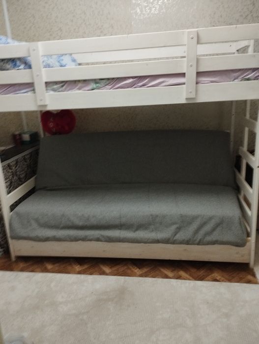 Кровать для спальни или детской