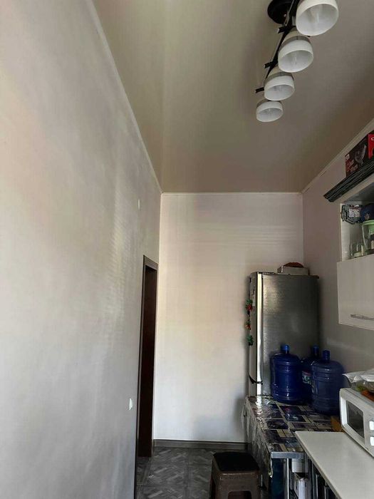 Янги домдан 2 хонали 2 каватдан квартира сотилади ЧИНОР ресторан