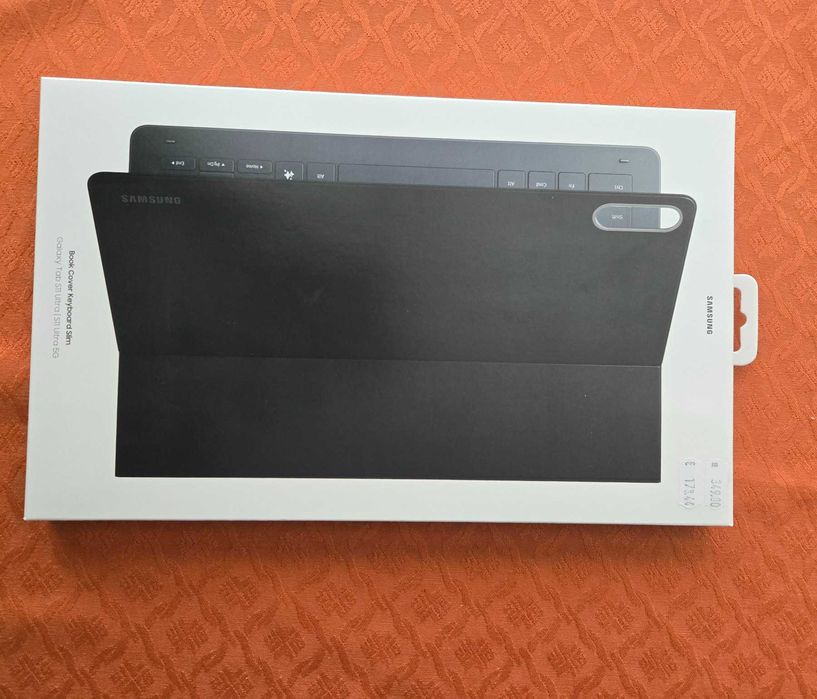 Samsung Tab S11 Ultra 256gb+калъф , клавиатура , протектор и сим карта
