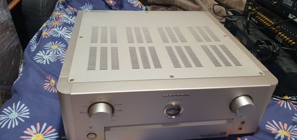 Marantz PS 17 si Pioneer sx 750