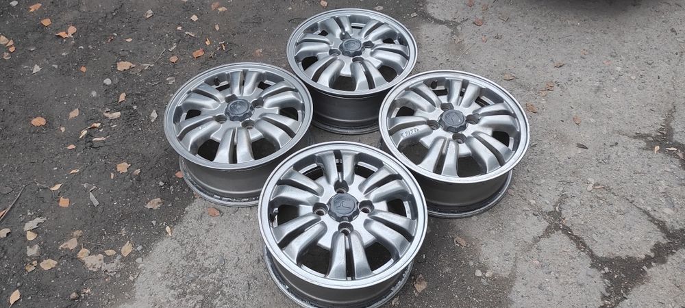 Комплект оригинальных дисков R15. Honda Crv