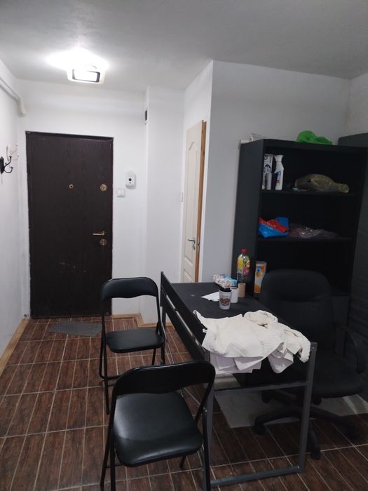 Garsonieră de vânzare