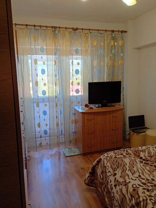 Vând apartament 3 camere Petroșani Nord