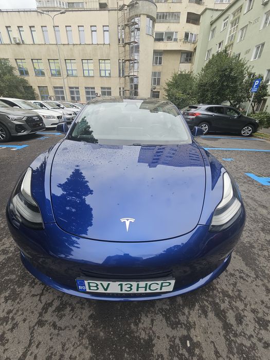 Tesla Model 3 Dual Motor Long Range, 75 kw, panoramic