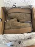 Къси кафяви Ботуши UGG