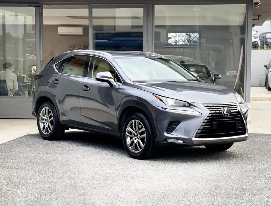 Lexus Seria NX LEXUS NX 300h | 4X4 | Hybrid | Facelift | Garantie 5 ani | Finantare |