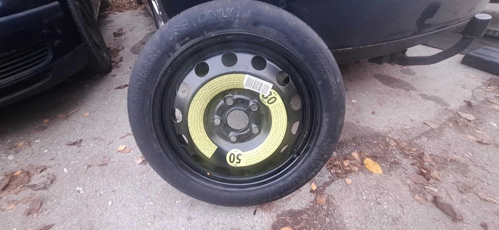 Резервна гума тип патерица