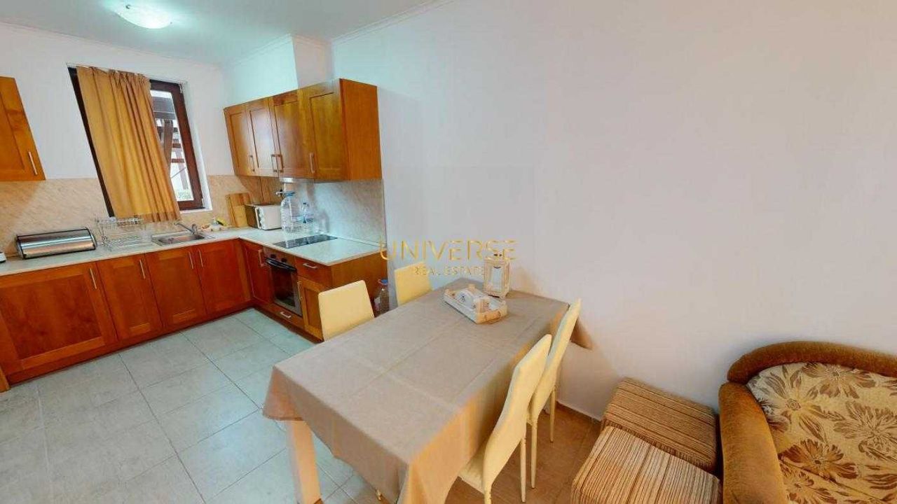 Продава се Двустаен апартамент в с. Кошарица, Област Бургас - 67 кв.м за 1000 €/кв.м - Снимка #1