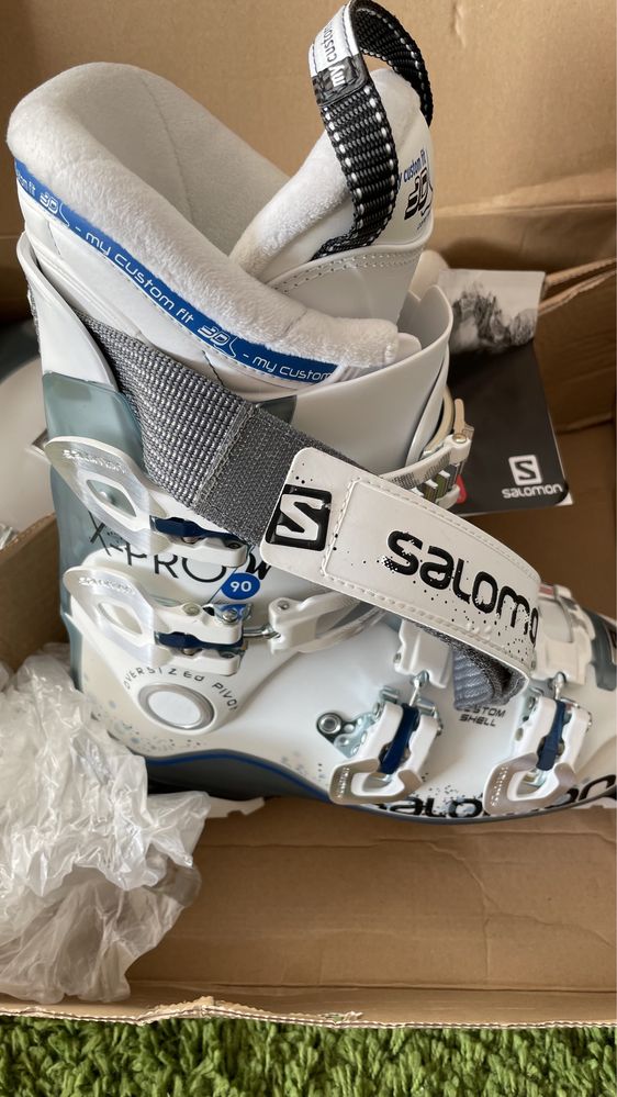 Чисто нови оригинални дамски ски обувки Salomon X Pro 90 с кутия!