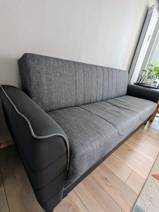 Разтегателен 4-местен диван