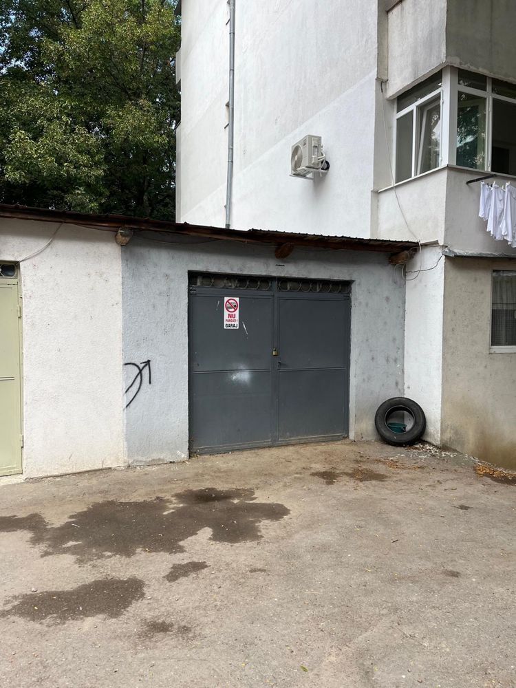 Garaj zona Savenilor Botosani