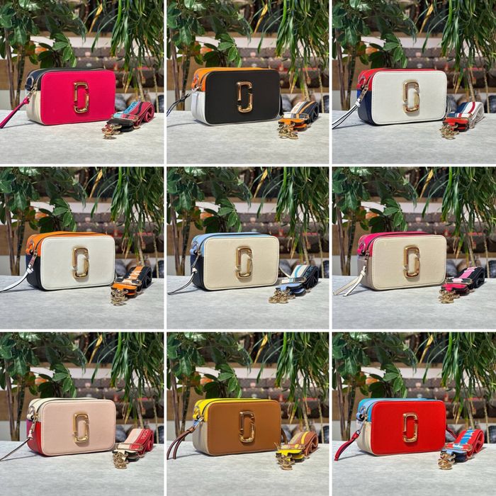 Geanta Marc Jacobs Noua !!! Dimensiuni 20/12 !!!