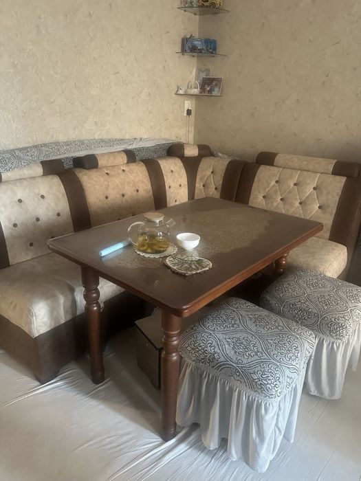 Продаю кухне уголок Почти новый