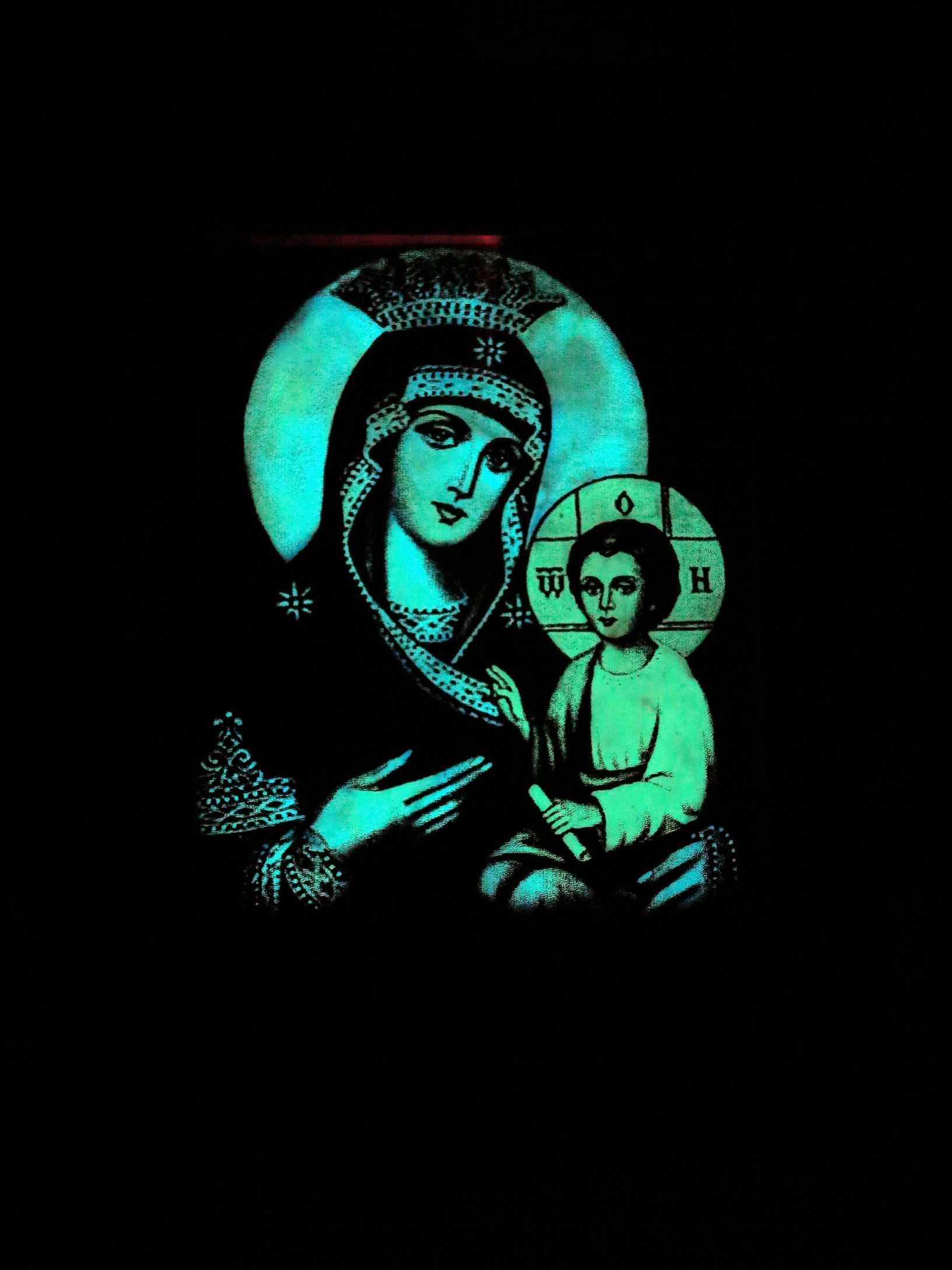 Светеща икона Христос, Васил Левски, Света Богородица, Светия Кръст,