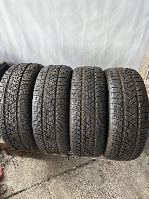 235/55/19 Pirelli dot22