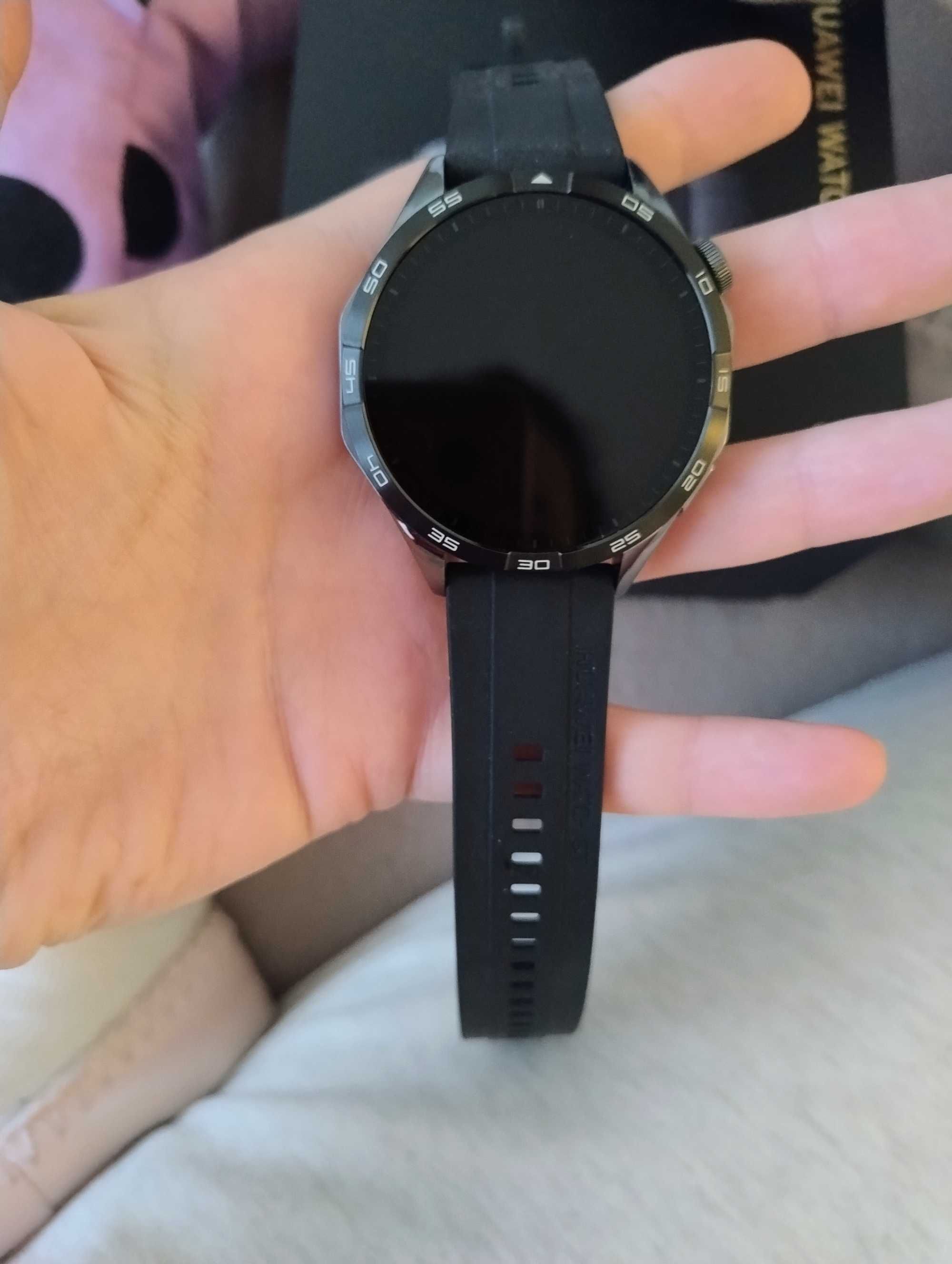 Ceas Smart Huawei GT 4 black,Impecabil