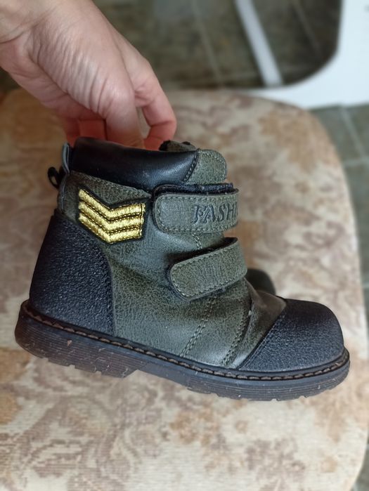 Модни зимни обувки 27 номер