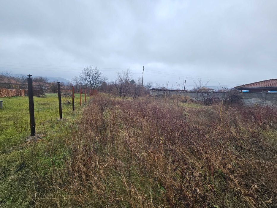 Парцел в село Самоводене