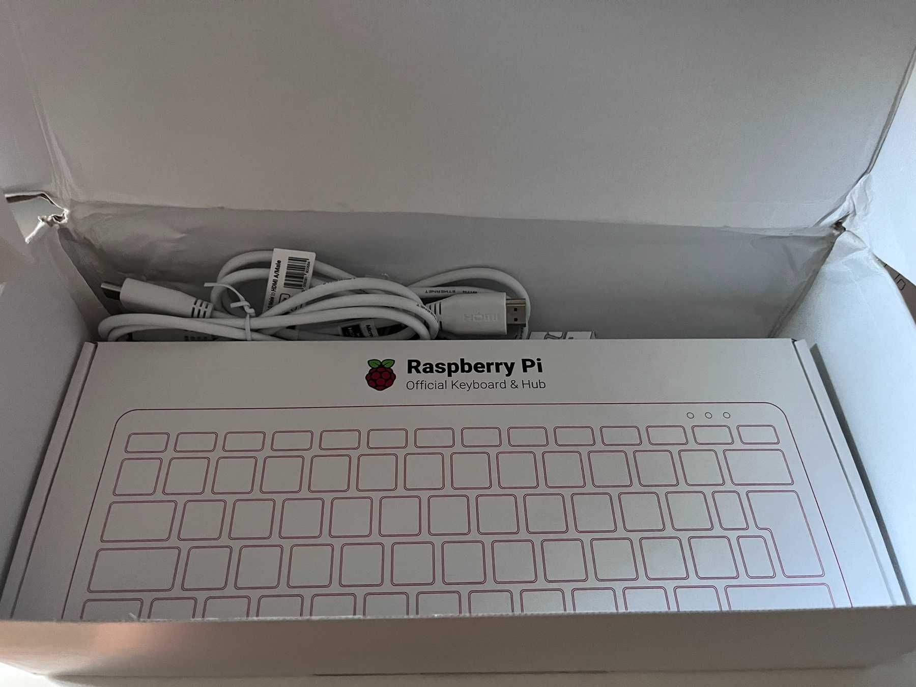 Нов комплект Raspberry Pi 4 Desktop Kit аксесоари