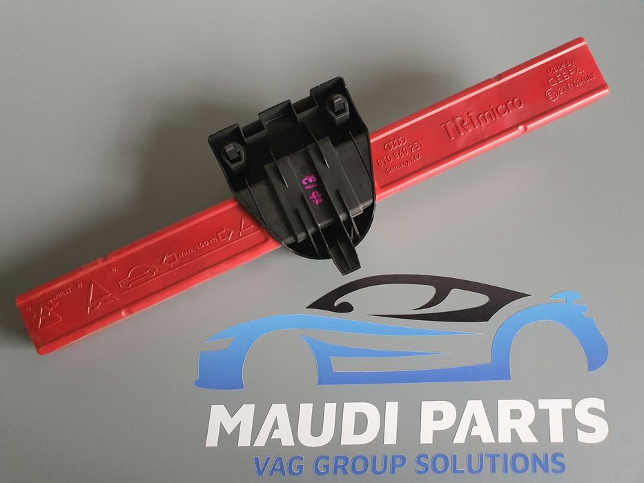 Triunghi reflectorizant OEM cu suport A4/A5/A6 C7