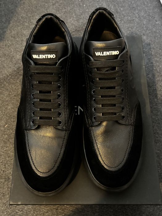 Valentino Bounce