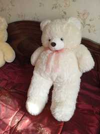 Продается  новый  большой медведь (мягкая игрушка) в наличии  2 вида