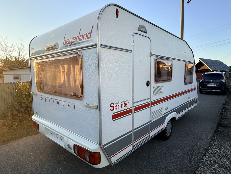 Rulota Beyerland Sprinter 440LB,an2002,4 pers,fransbed,baie,wc fix