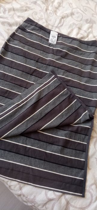 Vând/schimb fustă noua