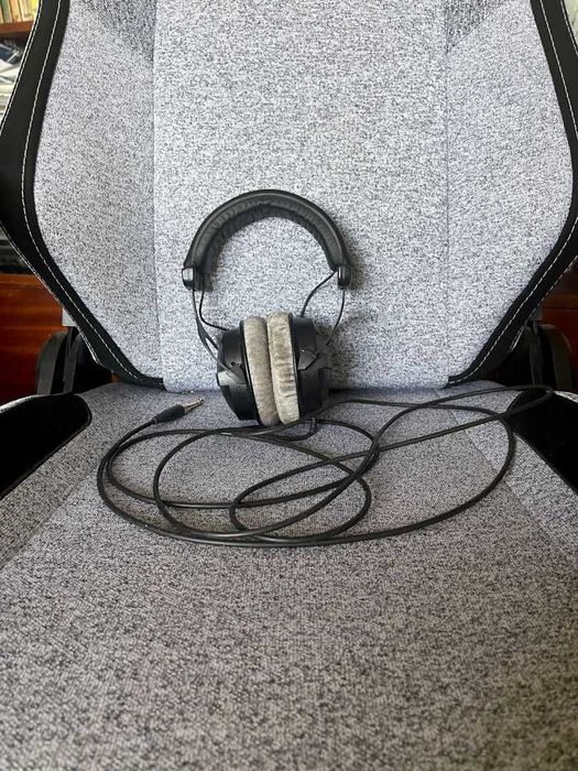 Casca audio Beyerdynamic DT-770 PRO - 80 Ohm aproape noua