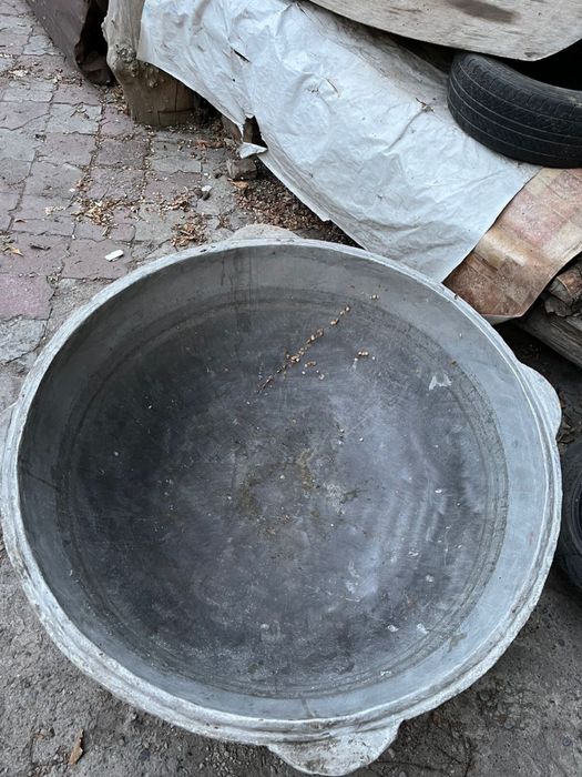 Казан чугунный 400 литр