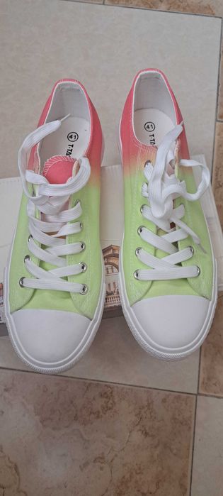 Кеды женские, разноцветные