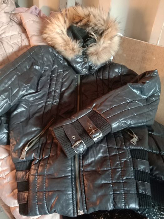 Куртки зимние р.40-42-44