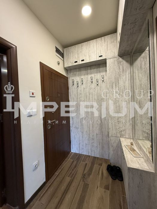 Тристаен обзаведен апартамент под наем в района на Спортна Зала, гр.