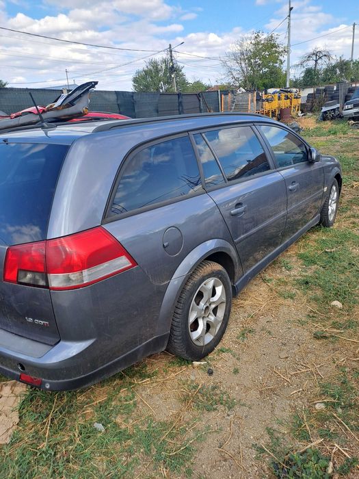 dezmembrez opel vectra c 2005 brek 1.9d