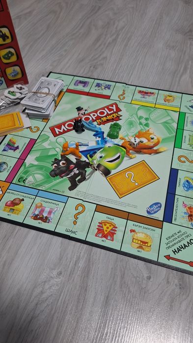 Монополи junior с кутия