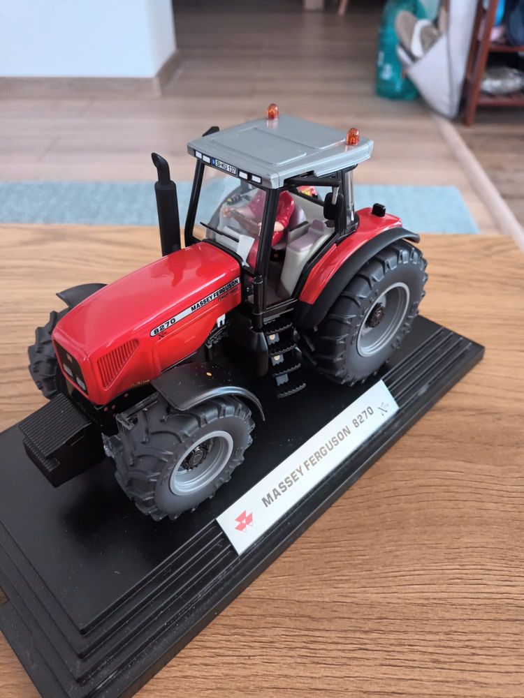 Macheta Siku Massey Ferguson 1:32