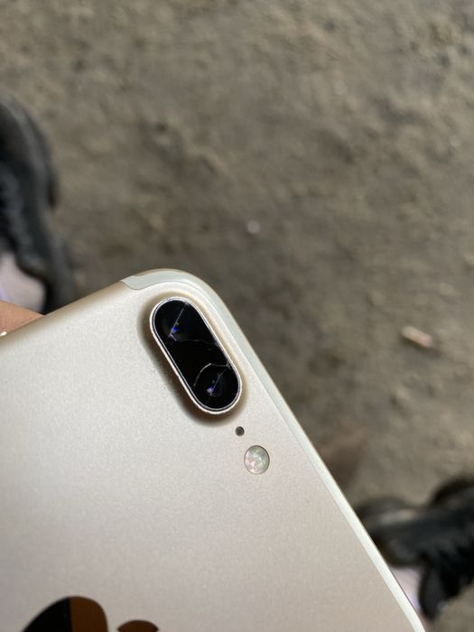 Iphone 7+  30мын саудасы бар