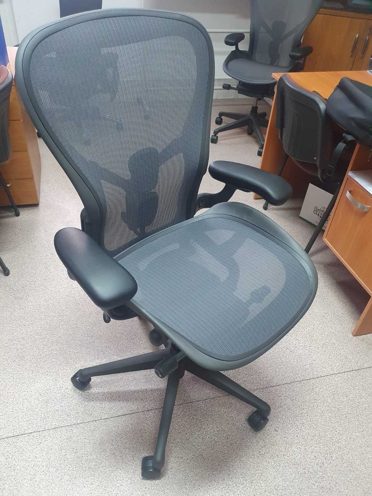 Офисные кресла Herman Miller