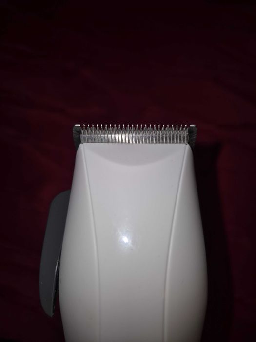 Aparat de tuns REMINGTON Colour Cut HC5035 retea 1.5-25 mm gri-alb