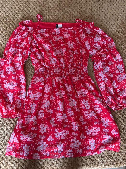 Лятна дамска рокля.