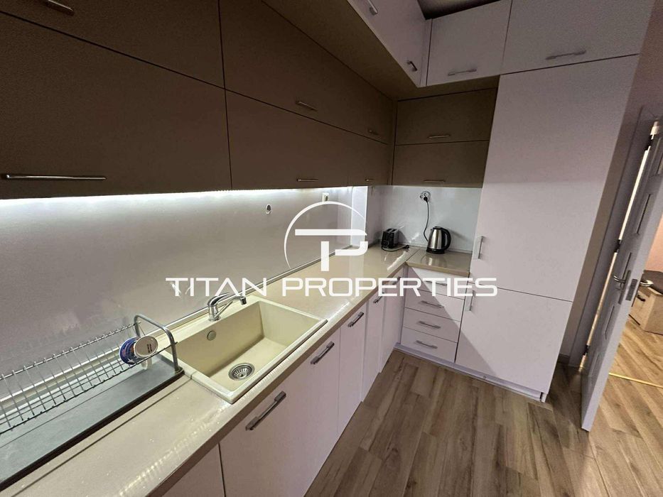 Дава се под наем Двустаен апартамент в Варна, Гръцка махала - 65 кв.м за 460 € - Снимка #2