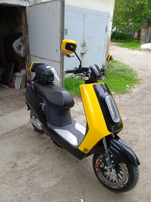 Продаю электроскутор