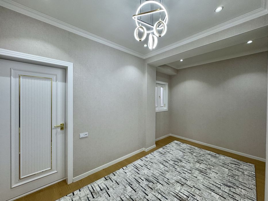 3х комнатная квартира, на 6 этаже. Согдиана