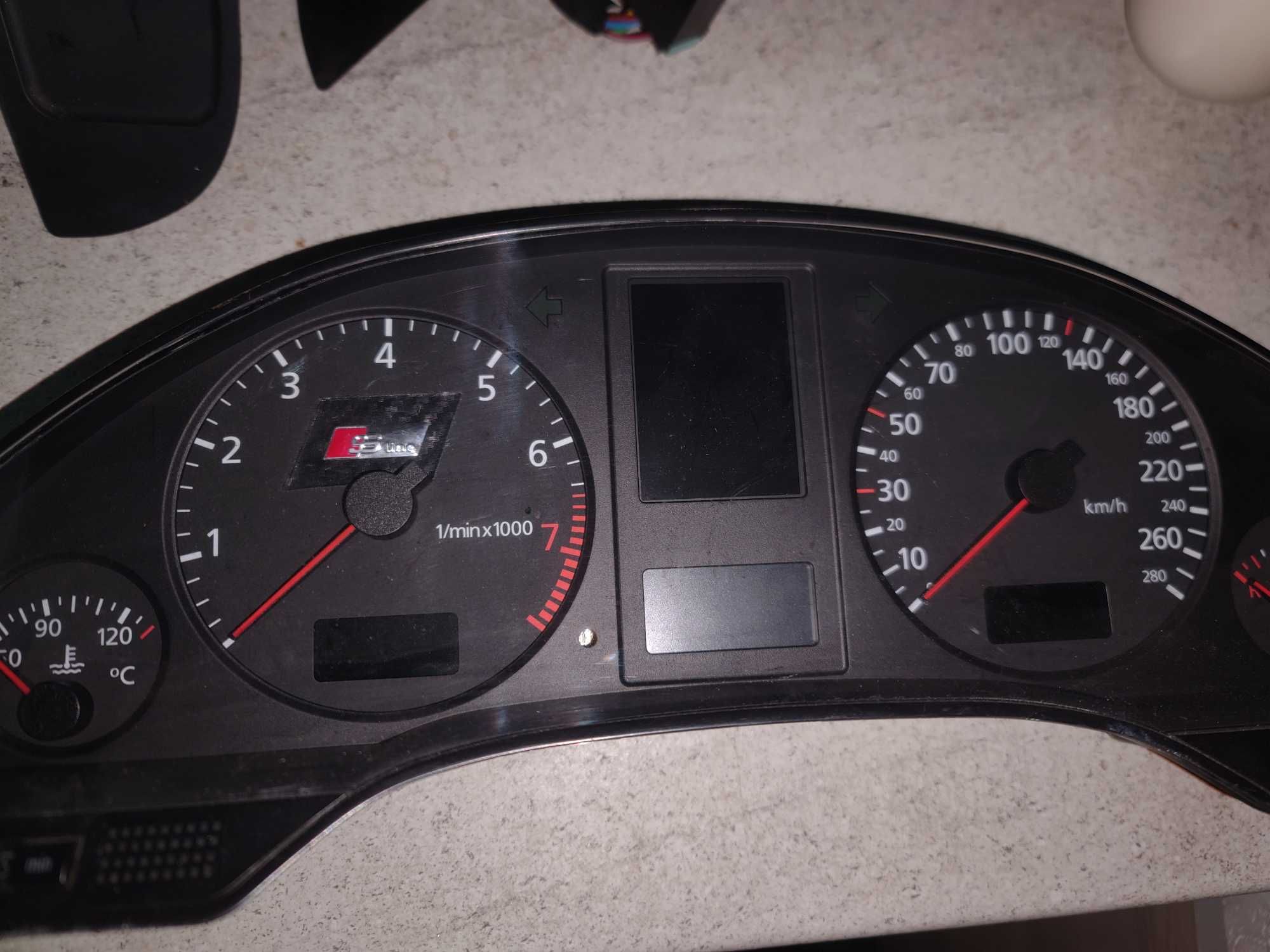 Километраж Audi S8 d2 2002