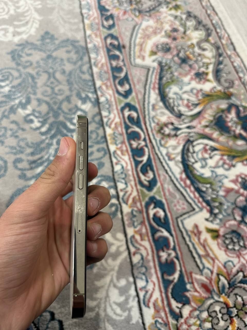 Iphone 14 pro 700